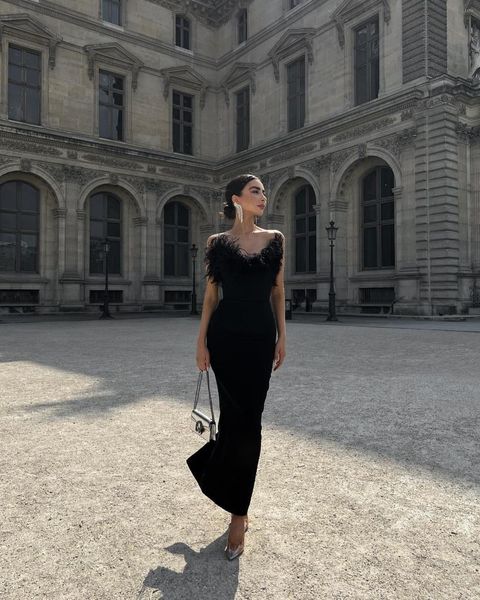 Casual Dresses Feather Bandage Dress 2023 Women Black Bodycon Elegant Sexy Strapless Evening Party Club Outfits Summer
Casual Dresses Feather Bandage Dress 2023 Women Black Bodycon Elegant Sexy Strapless Evening Party Club Outfits Summer