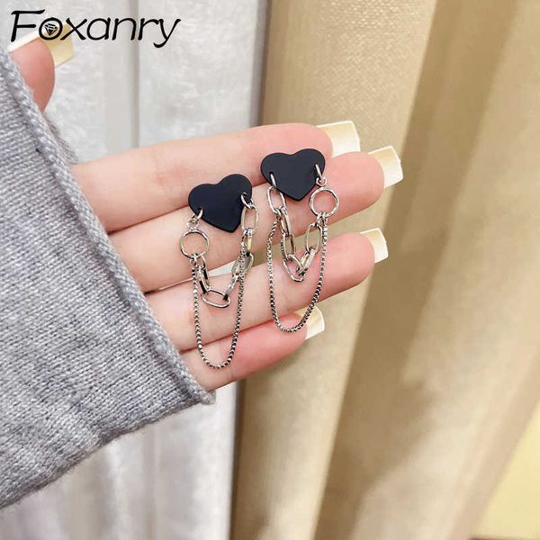 charm anry prevent allergy silver color earrings for women couples trendy elegant love heart chain tassel party jewelry gift l230315, Golden
charm anry prevent allergy silver color earrings for women couples trendy elegant love heart chain tassel party jewelry gift l230315, Golden