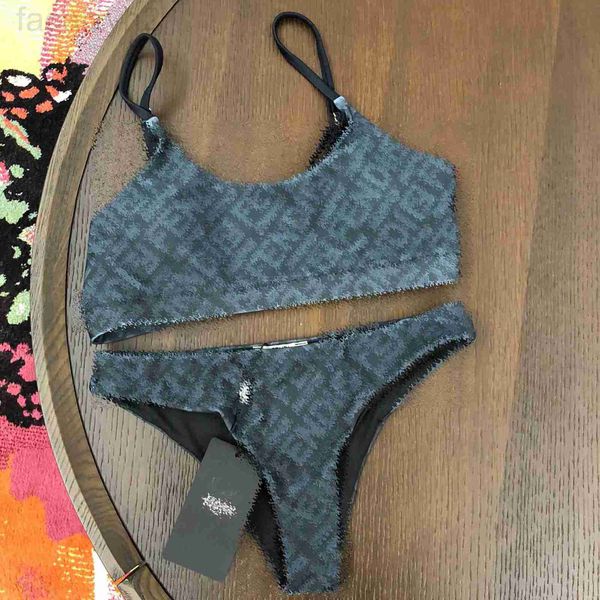 women's swimwear designer 2022 trendy swimsuit women's f letter printing amily multicolor bikini net red holiday 7u57, White;black
women's swimwear designer 2022 trendy swimsuit women's f letter printing amily multicolor bikini net red holiday 7u57, White;black