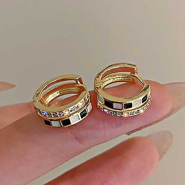 charm anry prevent allergy wedding earrings for women korean trendy simple black white plaid geometric handmade bride jewelry gifts l230315, Golden
charm anry prevent allergy wedding earrings for women korean trendy simple black white plaid geometric handmade bride jewelry gifts l230315, Golden