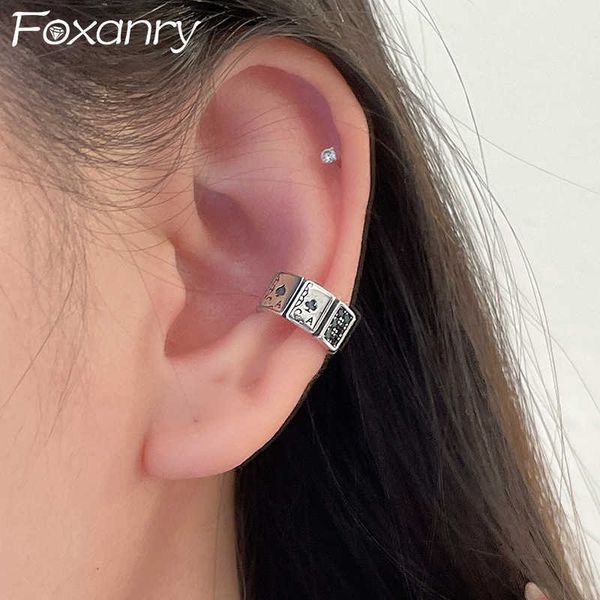charm anry prevent allergy playing cardd earrings for women new fashion creative sparkling zircons earrings party jewelry gifts l230315, Golden
charm anry prevent allergy playing cardd earrings for women new fashion creative sparkling zircons earrings party jewelry gifts l230315, Golden