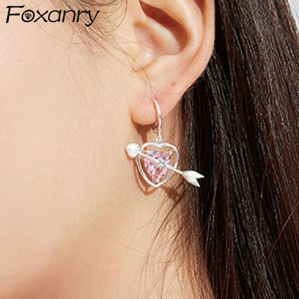 charm anry pink zircons love heart earrings for women couples new fashion creative hollow geometric arrow party jewelry gifts l230315, Golden
charm anry pink zircons love heart earrings for women couples new fashion creative hollow geometric arrow party jewelry gifts l230315, Golden