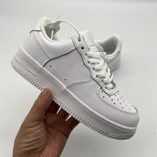 genuine leather casual flat shoes for designer men women sneakers trainers fashion low cut lace-up white outdoor one skateboard shoes 36-44, Black
genuine leather casual flat shoes for designer men women sneakers trainers fashion low cut lace-up white outdoor one skateboard shoes 36-44, Black
