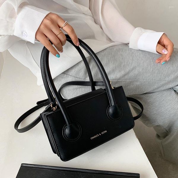 shoulder bags handbags woman classic chic clutches pu leather quality women crossbody bag female retro tote
shoulder bags handbags woman classic chic clutches pu leather quality women crossbody bag female retro tote