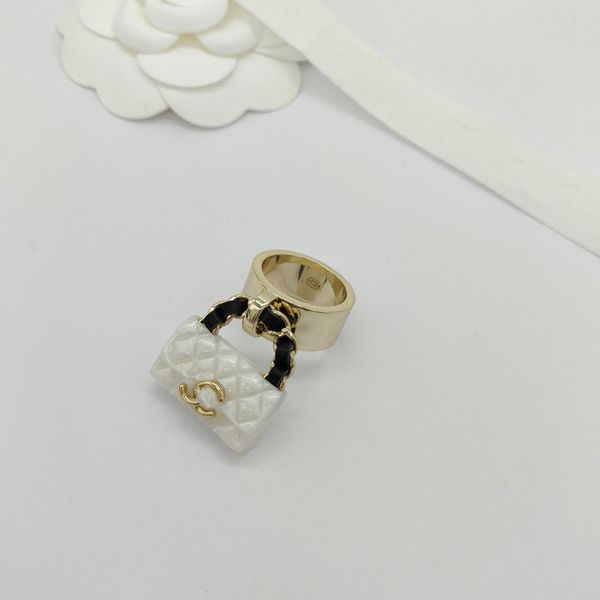 2023 luxury quality charm punk band ring with black genuine leather white fuchsia color in 18k gold plated handbag ps7610a, Silver
2023 luxury quality charm punk band ring with black genuine leather white fuchsia color in 18k gold plated handbag ps7610a, Silver