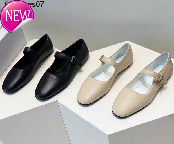 the row classic soft waxy square round head flat mary jane single shoes made in dongguan leather, Black
the row classic soft waxy square round head flat mary jane single shoes made in dongguan leather, Black