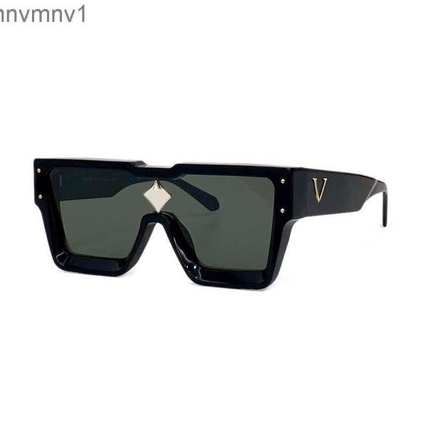 2023 designer sunglasses men cyclone sunglasses z1547 vintage square frame rhomboid diamond glasses avant-garde unique style anti-ultraviole, Black
2023 designer sunglasses men cyclone sunglasses z1547 vintage square frame rhomboid diamond glasses avant-garde unique style anti-ultraviole, Black