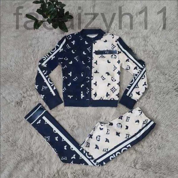 designer women's tracksuits designer two pieces sets brand letter flowers printing plus size clothing for women 1tdc, Gray
designer women's tracksuits designer two pieces sets brand letter flowers printing plus size clothing for women 1tdc, Gray