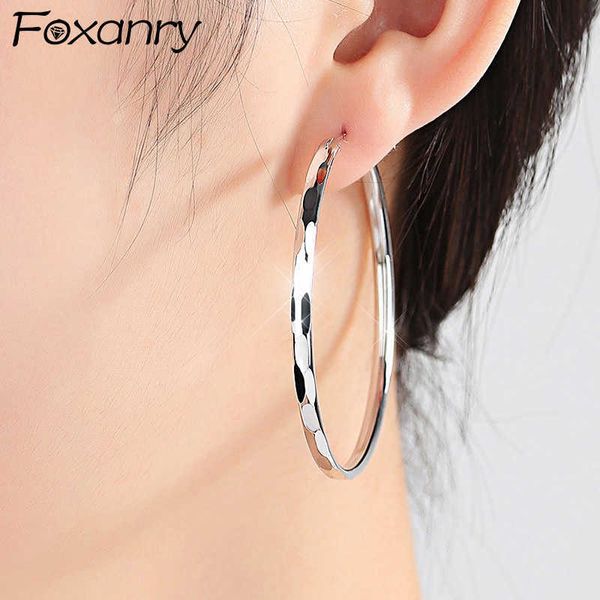 charm anry silver color big circle d earrings for women new fashion exaggerated party jewelry gifts prevent allergy l230315, Golden
charm anry silver color big circle d earrings for women new fashion exaggerated party jewelry gifts prevent allergy l230315, Golden
