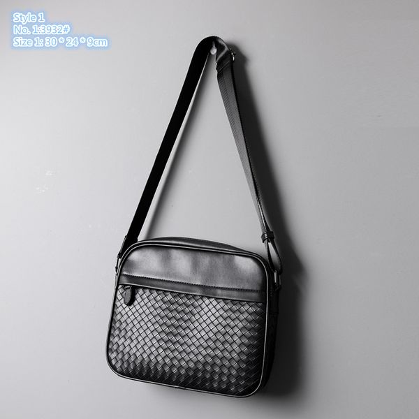 factory wholesale men shoulder bags 2 colors simple and versatile black woven backpack street trend classic printed plaid messenger bag fash
factory wholesale men shoulder bags 2 colors simple and versatile black woven backpack street trend classic printed plaid messenger bag fash