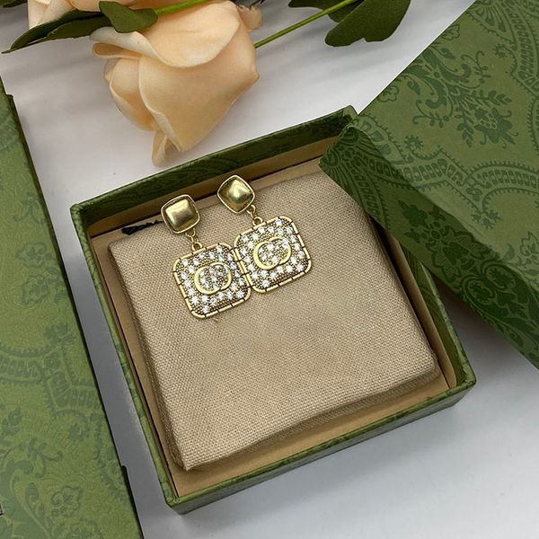 bulging square charm lady full diamonds dangle earrings letter circle design eardrop, Golden
bulging square charm lady full diamonds dangle earrings letter circle design eardrop, Golden