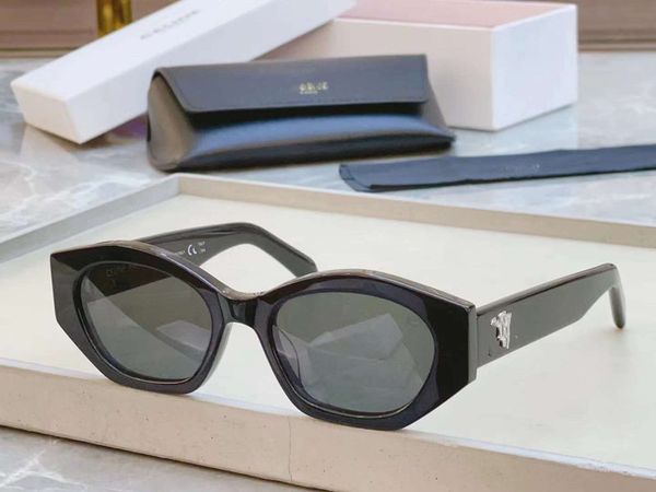 sunglasses for men and women summer classic style anti-ultraviolet retro plate square full frame fashion eyeglasses random box antireflectio, White;black
sunglasses for men and women summer classic style anti-ultraviolet retro plate square full frame fashion eyeglasses random box antireflectio, White;black