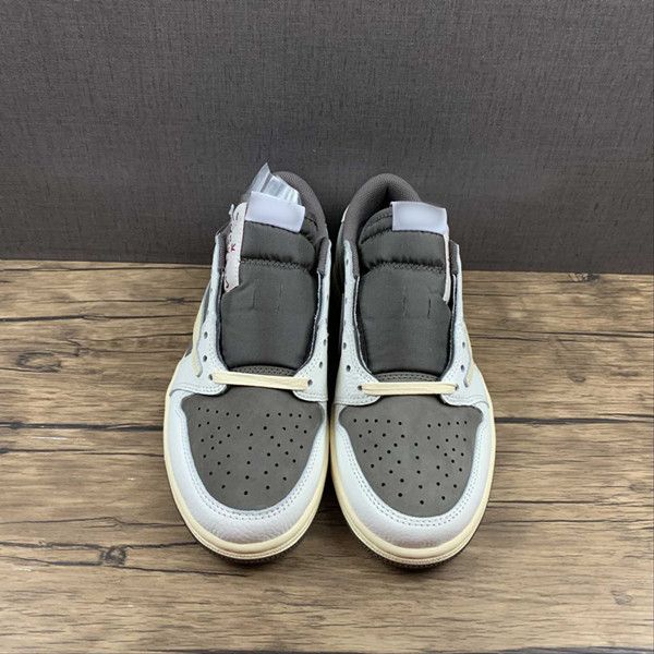 b8om new release basketball shoes travis scot x 1 low og white-khaki colorways wmns outdoor sneakers with original box
b8om new release basketball shoes travis scot x 1 low og white-khaki colorways wmns outdoor sneakers with original box