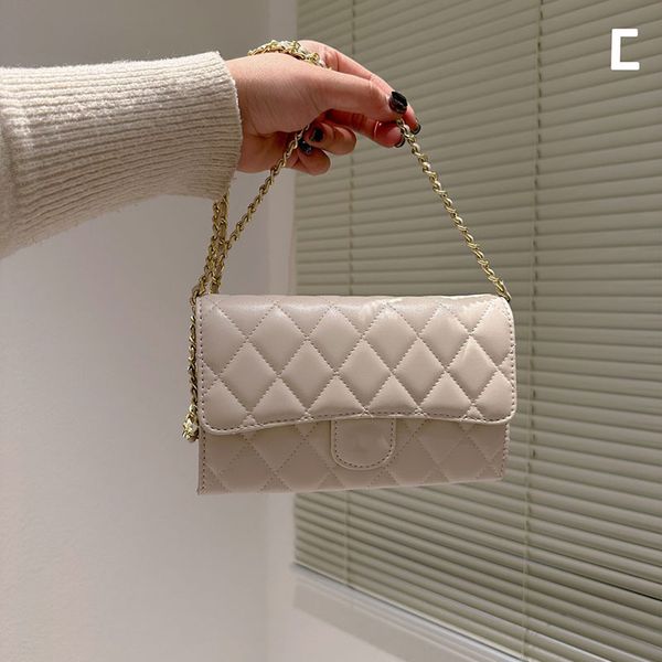 womens leisure mini phone holder bags lambskin/caviar leather diamond lattice gold metal hardware matelasse chain quilted designer card hand
womens leisure mini phone holder bags lambskin/caviar leather diamond lattice gold metal hardware matelasse chain quilted designer card hand