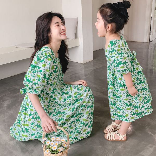family matching outfits parent-child clothes summer girl floral skirt fashion short sleeve princess dress mother kids matching outfits mid, Blue
family matching outfits parent-child clothes summer girl floral skirt fashion short sleeve princess dress mother kids matching outfits mid, Blue