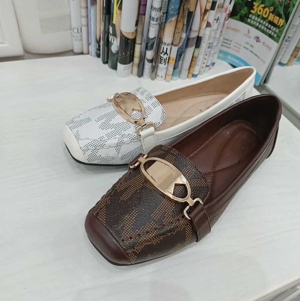 35-42 women designer loafers shoes full letters print ballet flats ballerina sandal m gold buckle mary jane flat mule summer spring sneaker, Black
35-42 women designer loafers shoes full letters print ballet flats ballerina sandal m gold buckle mary jane flat mule summer spring sneaker, Black