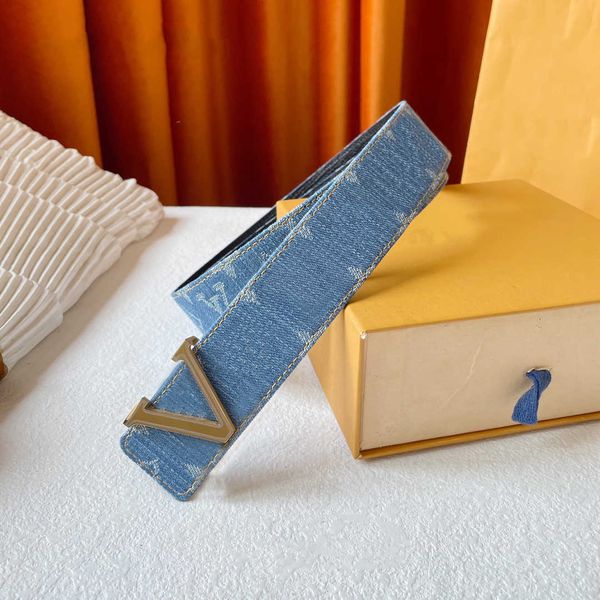 r belt fashion vintage denim double-sided available letter smooth buckle men women casual belts luxury brand width 4cm high-quality, Black;brown
r belt fashion vintage denim double-sided available letter smooth buckle men women casual belts luxury brand width 4cm high-quality, Black;brown