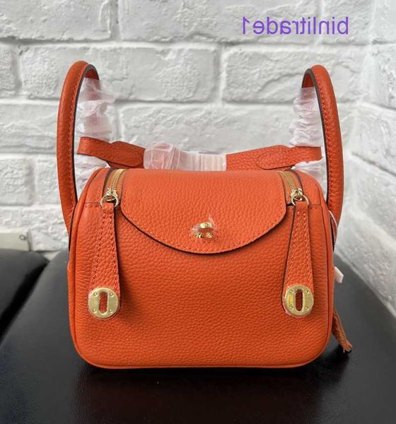 designer original family h 2023 shrunken leather new head layer cow lindys bag doctor medicine box portable shoulder women's of sale m6
designer original family h 2023 shrunken leather new head layer cow lindys bag doctor medicine box portable shoulder women's of sale m6