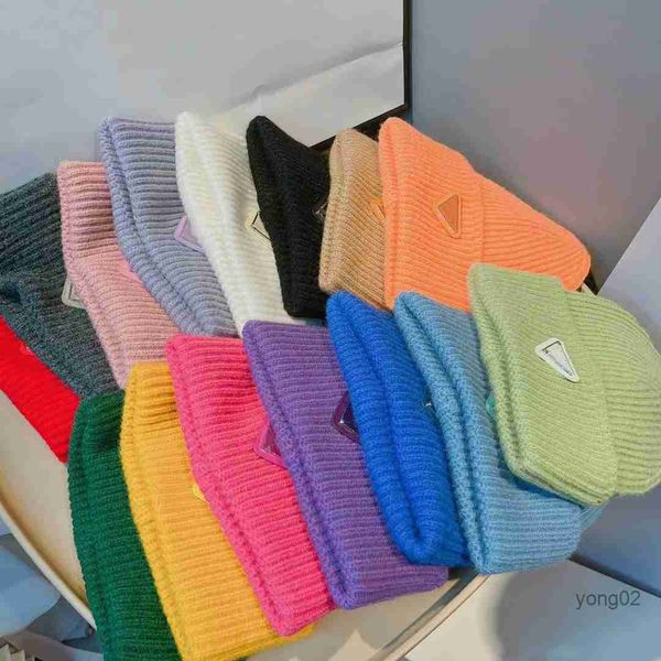 autumn and winter luxury designer letters woolen hat women out of the street lovers melon hats warm cold men, Blue;gray
autumn and winter luxury designer letters woolen hat women out of the street lovers melon hats warm cold men, Blue;gray