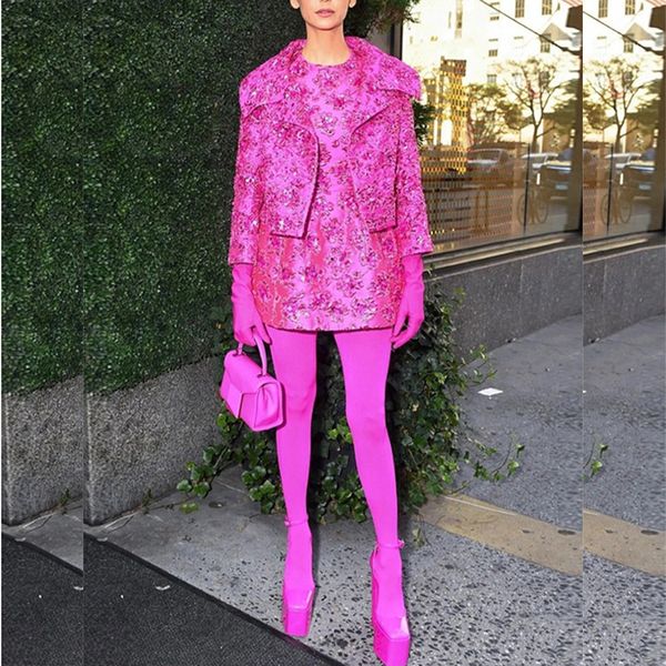 high-quality office lady classic suits sequins short pink blazer and dress, White;black
high-quality office lady classic suits sequins short pink blazer and dress, White;black