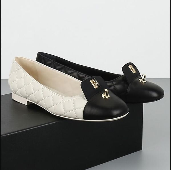 23ss leather quilted turn lock loafers shoes women girls moccasin flat sandal classic beige black white square toe mule paris sneaker dress
23ss leather quilted turn lock loafers shoes women girls moccasin flat sandal classic beige black white square toe mule paris sneaker dress