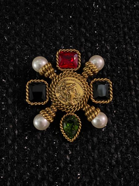 desinger women jewelry vintage pearl brooches elegant girls formal dress decorations with box gift ideas with box, Red;brown
desinger women jewelry vintage pearl brooches elegant girls formal dress decorations with box gift ideas with box, Red;brown