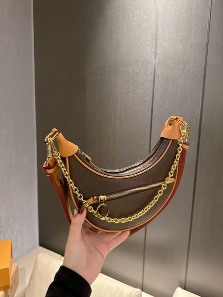 designer half moon axillary bag clutch bags handbag purse leather plain letter hardware women purse adjustable shoudler strap m81098 underar
designer half moon axillary bag clutch bags handbag purse leather plain letter hardware women purse adjustable shoudler strap m81098 underar