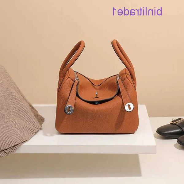 designer original cow handmade light leather luxury layer gold buckle lindi women's bag versatile doctor messenger shoulder of sale wk0
designer original cow handmade light leather luxury layer gold buckle lindi women's bag versatile doctor messenger shoulder of sale wk0