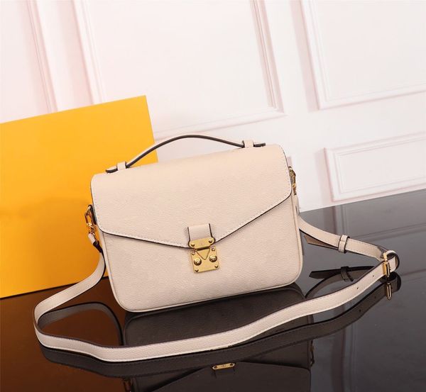 classic original luxury designer bag purse metis handbag mono empreinte leather tote ladies chain shoulder bags crossbody bags
classic original luxury designer bag purse metis handbag mono empreinte leather tote ladies chain shoulder bags crossbody bags