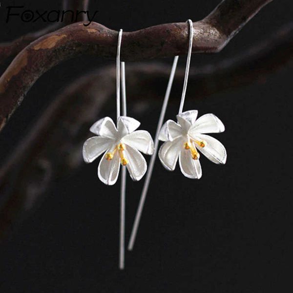 charm anry prevent allergy silver color earrings summer new trendy elegant creative sweet flowers party jewelry wholesale l230315, Golden
charm anry prevent allergy silver color earrings summer new trendy elegant creative sweet flowers party jewelry wholesale l230315, Golden