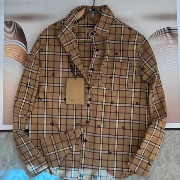 bburbry luxury designer shirt new letter print pattern stand collar shirt coat trend fashion style, White;black
bburbry luxury designer shirt new letter print pattern stand collar shirt coat trend fashion style, White;black