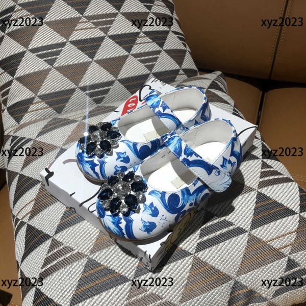 kids casual shoe child sneakers baby athletic shoes new listing bowknot design girls products box packaging children' size 26-35, Black;grey
kids casual shoe child sneakers baby athletic shoes new listing bowknot design girls products box packaging children' size 26-35, Black;grey