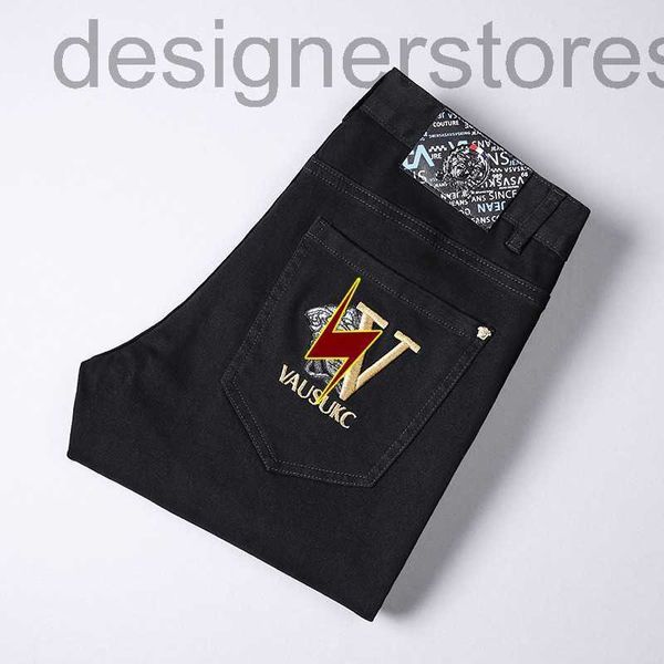 men's jeans designer spring and summer embroidery new elastic slim fit small leg straight trousers d4u5, Blue
men's jeans designer spring and summer embroidery new elastic slim fit small leg straight trousers d4u5, Blue