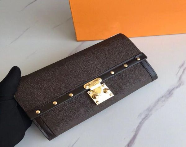 classic lady flower pattern rivet s lock genuine coated canvas women long wallets purse credit card with gift 9148530, Red;black
classic lady flower pattern rivet s lock genuine coated canvas women long wallets purse credit card with gift 9148530, Red;black