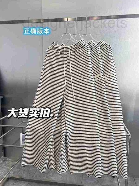 women's pants & capris designer striped women sanitary pants straight loose version lazy style thickened trousers floor d8l9, Black;white
women's pants & capris designer striped women sanitary pants straight loose version lazy style thickened trousers floor d8l9, Black;white