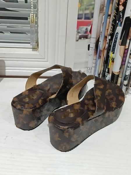 designer sandals summer wedges slippers platform high heel thong women slipper slides ladies outside shoes brown flowers monograms height in, Black
designer sandals summer wedges slippers platform high heel thong women slipper slides ladies outside shoes brown flowers monograms height in, Black