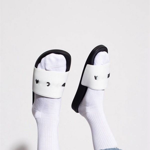 fashion slippers 2023 balencaigaity luxury design summer men and momen flats thick soled leather rubber lettering logo casual cartoon beach, Black
fashion slippers 2023 balencaigaity luxury design summer men and momen flats thick soled leather rubber lettering logo casual cartoon beach, Black