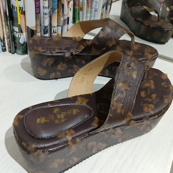36-42 designer slippers thong sandal women vintage brown monograms flip flops thick bottom sandals leather mule platform high heels wedge sl, Black
36-42 designer slippers thong sandal women vintage brown monograms flip flops thick bottom sandals leather mule platform high heels wedge sl, Black