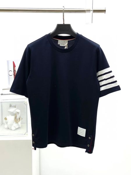 mens t shirt brand designer t new short-sleeved mens woman tshirt round neck fashion casual handsome fashion slim gift box, White;black
mens t shirt brand designer t new short-sleeved mens woman tshirt round neck fashion casual handsome fashion slim gift box, White;black