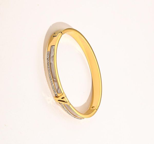 new fashionable bracelets women bangle luxury designer letter bracelet crystal 18k gold plated stainless steel wedding lovers gift1184382, Black
new fashionable bracelets women bangle luxury designer letter bracelet crystal 18k gold plated stainless steel wedding lovers gift1184382, Black