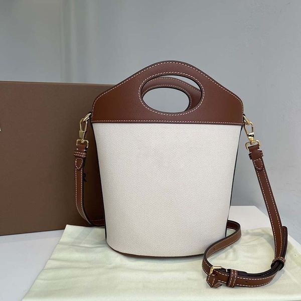 women weave bag luxurys designers bags classic canvas tote bucket bag handbag women handbags lady fashion shoulder bag luxury crossbody tote
women weave bag luxurys designers bags classic canvas tote bucket bag handbag women handbags lady fashion shoulder bag luxury crossbody tote