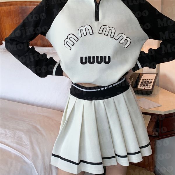 designer womens sweatshirts pleated skirts embroidery letter hoodies short dress sets breathable, Black
designer womens sweatshirts pleated skirts embroidery letter hoodies short dress sets breathable, Black