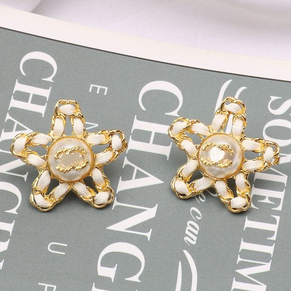 womens crystal earrings ear stud women designer brand letter pearl temperament simple ladies wedding party jewelry accessories luxury gift, Golden;silver
womens crystal earrings ear stud women designer brand letter pearl temperament simple ladies wedding party jewelry accessories luxury gift, Golden;silver