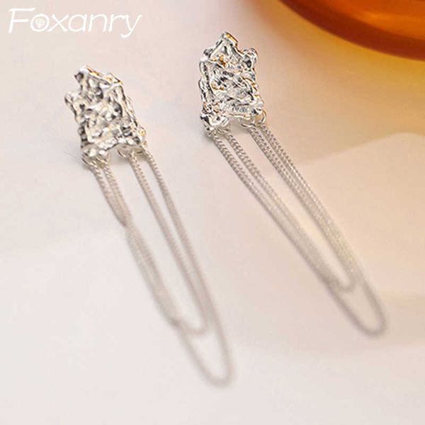 charm anry silver color tassel d earrings for women ins fashion creative irregular geometric long earrings party jewelry l230315, Golden
charm anry silver color tassel d earrings for women ins fashion creative irregular geometric long earrings party jewelry l230315, Golden