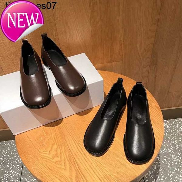 designer the row leather lefu shoes 2022 new french muller slip on leather flat sole comfortable single shoes women, Black
designer the row leather lefu shoes 2022 new french muller slip on leather flat sole comfortable single shoes women, Black