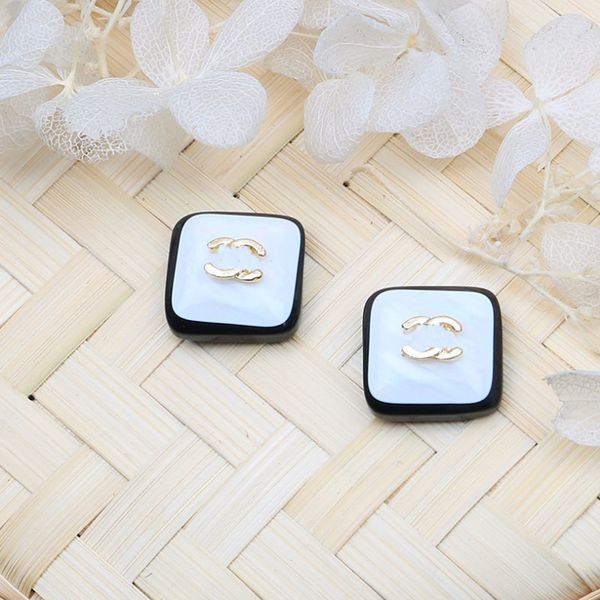 fashion womens brand earrings designers letter ear stud 18k gold crystal geometric earring for wedding party jewerlry accessories luxury gif, Golden;silver
fashion womens brand earrings designers letter ear stud 18k gold crystal geometric earring for wedding party jewerlry accessories luxury gif, Golden;silver