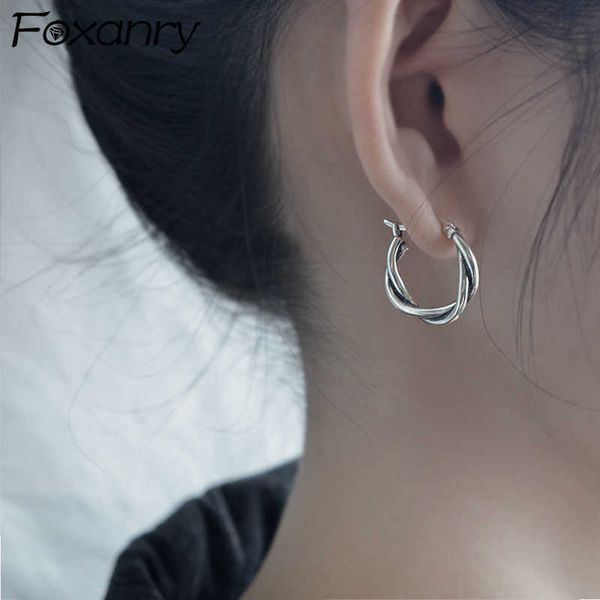 charm anry prevent allergy silver color hoop earrings for women fashion punk vintage simple twist design party jewelry gifts l230315, Golden
charm anry prevent allergy silver color hoop earrings for women fashion punk vintage simple twist design party jewelry gifts l230315, Golden