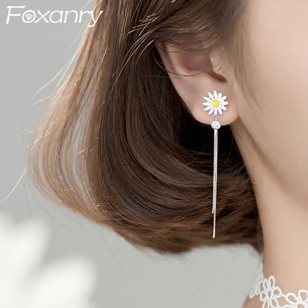 charm anry daisy chain tassel d earrings for women couples new trendy elegant birthday party jewelry gifts prevent allergy l230315, Golden
charm anry daisy chain tassel d earrings for women couples new trendy elegant birthday party jewelry gifts prevent allergy l230315, Golden