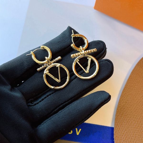 20 style hoop earrings stud earing designers lettes print fade resistant geometric exaggerate womens tassel crystal pearl wedding, Golden;silver
20 style hoop earrings stud earing designers lettes print fade resistant geometric exaggerate womens tassel crystal pearl wedding, Golden;silver