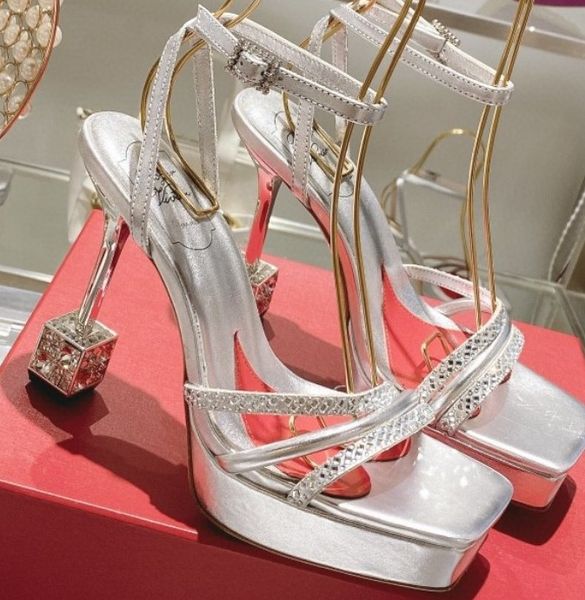 high-heeled square head crystal sandals female generous buckle suede sandals summer ladies fashion show party heel high .5cm rv, Black
high-heeled square head crystal sandals female generous buckle suede sandals summer ladies fashion show party heel high .5cm rv, Black